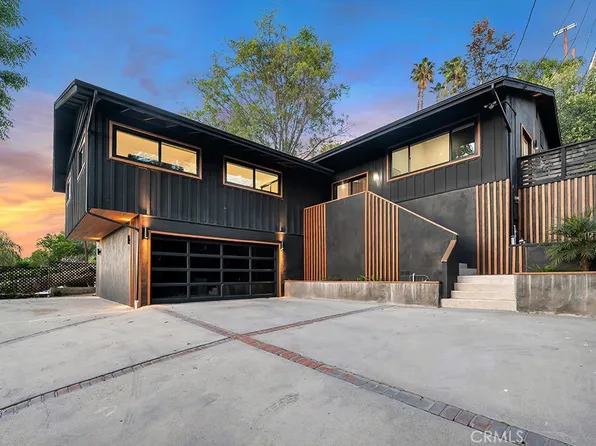 5200 Don Pio Dr, Woodland Hills, CA 91364