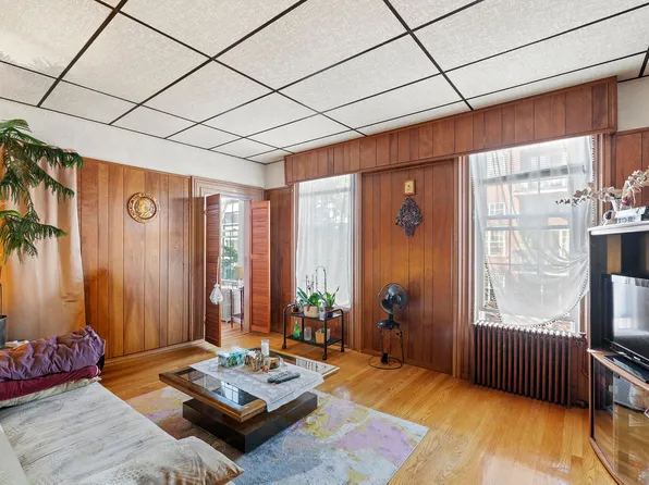 220 Eckford Street image 12 of 25