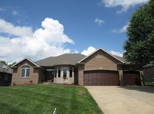 807 E Lakewood St, Springfield, MO 65810