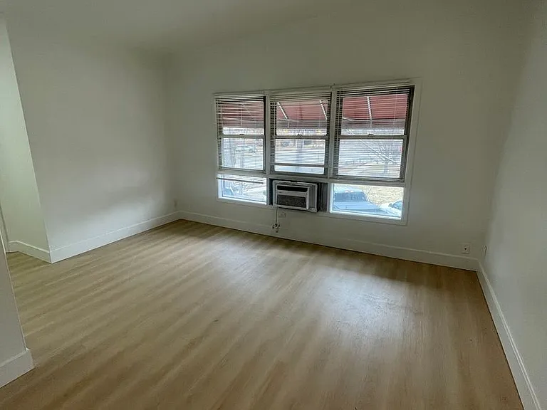 3382 Harvard Rd — Photo 50