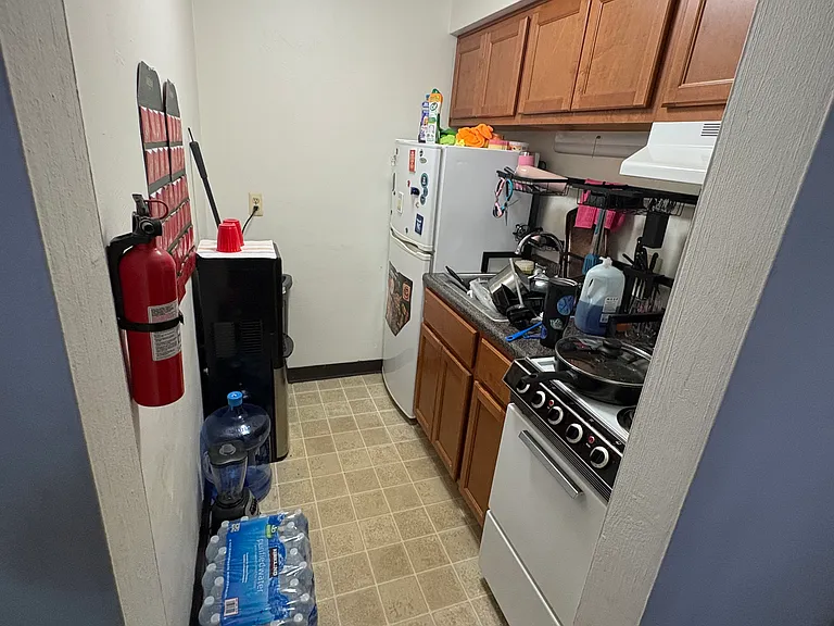309 Edgewood Ave #E — Photo 6