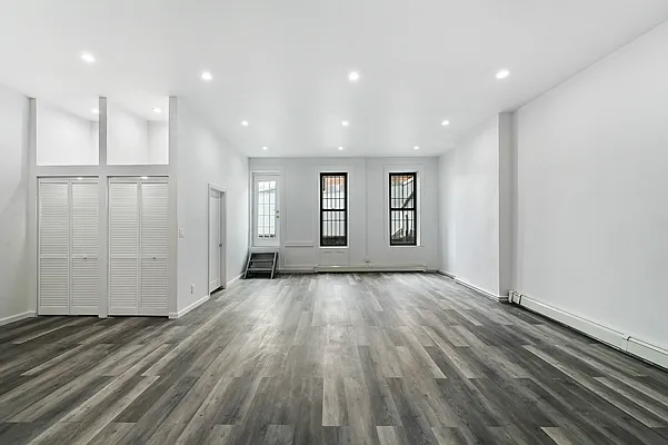 Rented by Corcoran | media 19