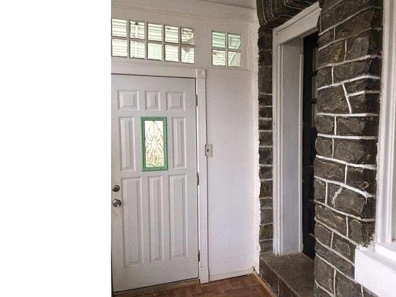 2nd image of 1100 W Duncannon Ave