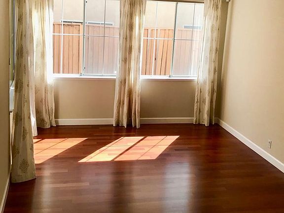 3rd image of 2581 Canary Palm Ct