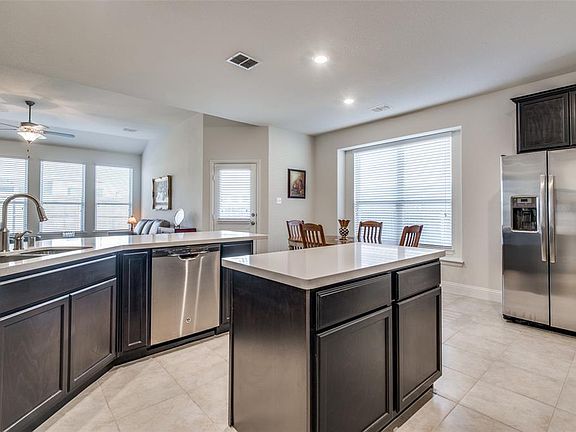 5th image of 1404 Crossvine Dr