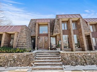 807 Merry Ln, Oak Brook, IL 60523