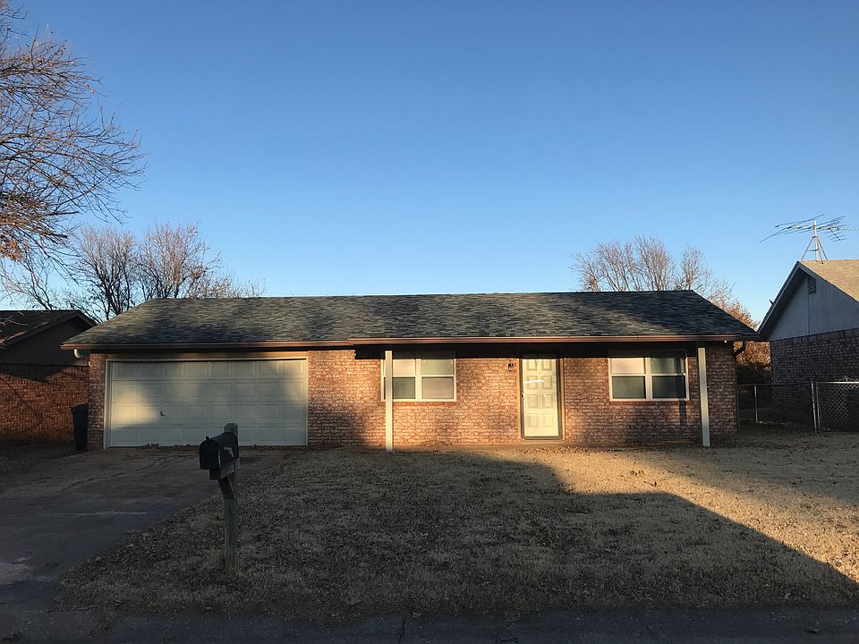 1st image of 1121 Hilltop Dr