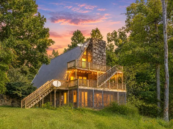 156 Tracy Rd, Hohenwald, TN 38462