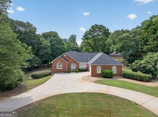 301 Oak Ridge Dr, Maysville, GA 30558