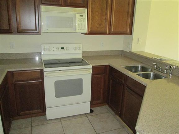 2nd image of 13809 Daniels Landing Cir