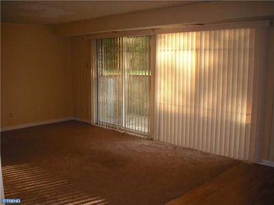 96 Kenwood Dr, Sicklerville, NJ, 08081