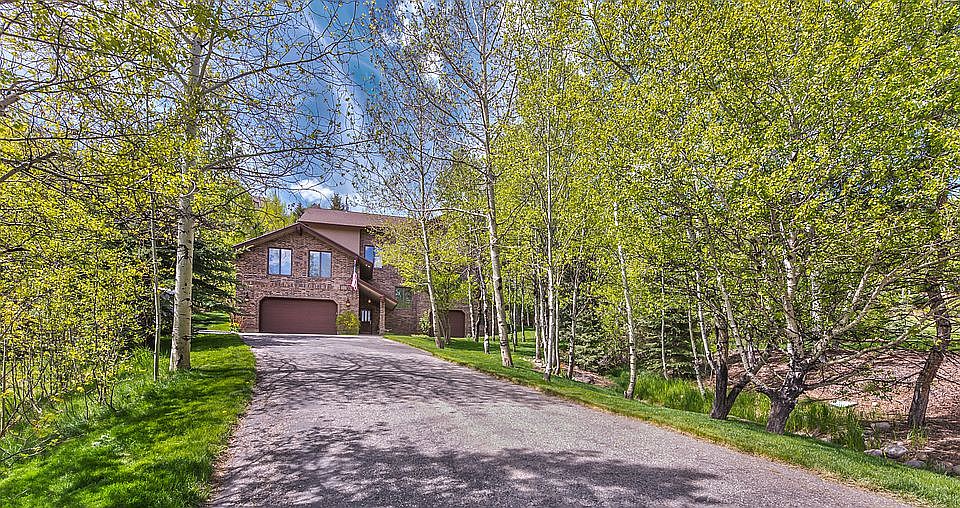 2nd image of 3721 Ecker Hill Dr