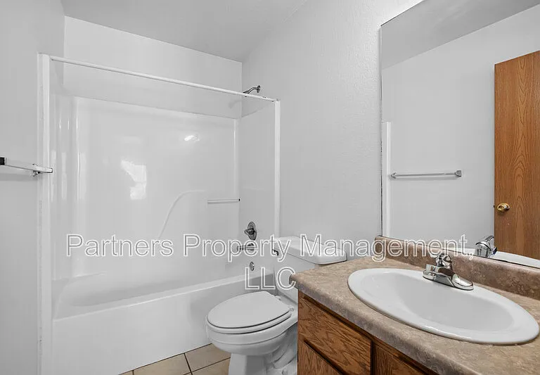 888 S Curtis Ave #1 — Photo 15