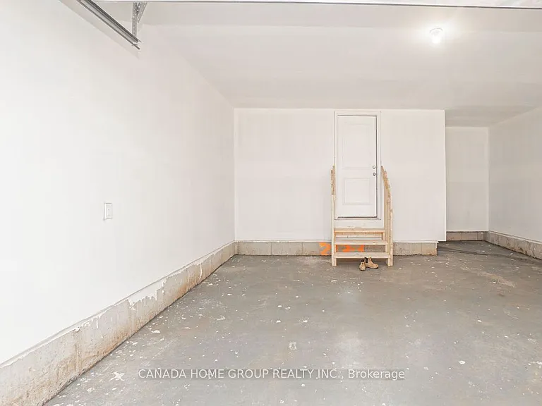 3099 Meadowridge Dr — Photo 12