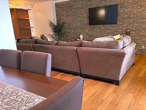 5th image of 300 Winston Dr APT 2806