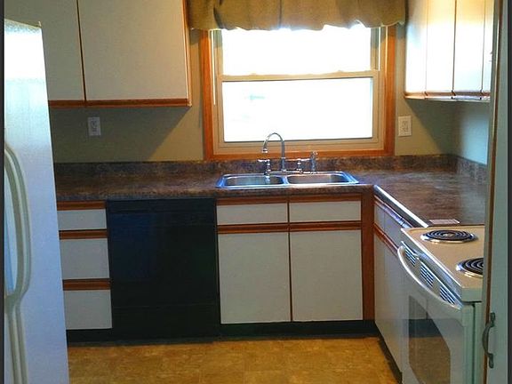 3rd image of 3742 W Parkview Dr