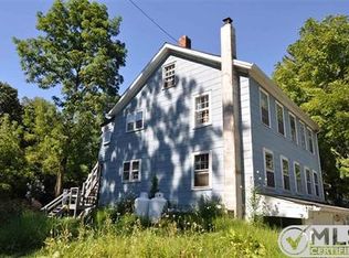 1025 Creek Locks Rd, Rosendale, NY 12472