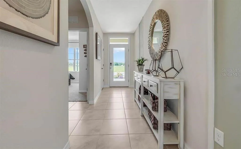 4 bed, 2.0 bath, 1867 sqft, $2,250 — Photo 4
