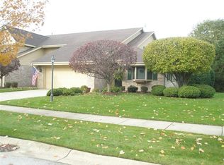 1510 Tamarack Dr, Schererville, IN 46375