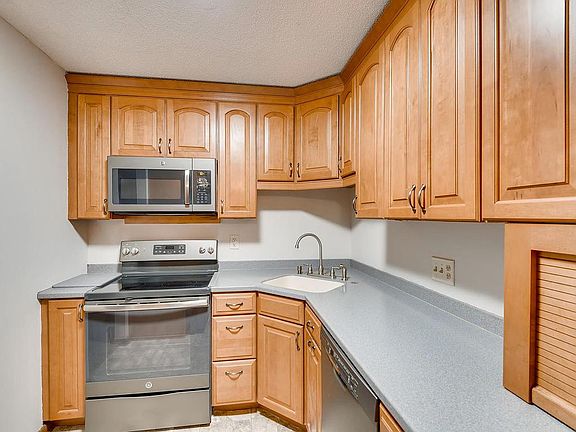 2nd image of 6123 64th Ave N