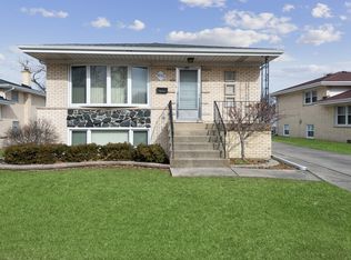 5952 W Maple Ave, Berkeley, IL 60163