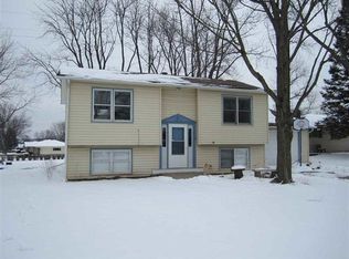 4926 Orchard Ct, Rockford, IL 61108