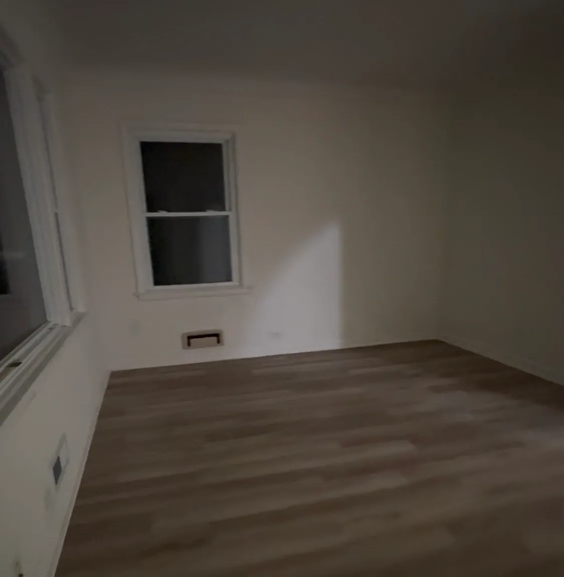 4 bed, 2200 sqft, $2,300 — Photo 4