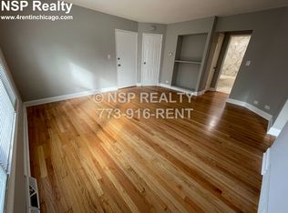 1149 Deerfield Rd APT B, Deerfield, IL 60015