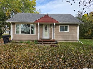 209 6th St, Alameda, SK S0C0A0