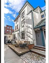 129B Degraw Street in Columbia St Waterfront District