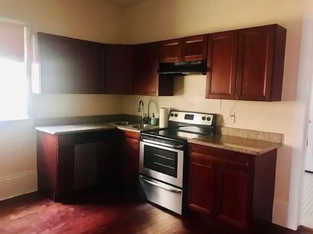 2 bed, $1,550 — Photo 4