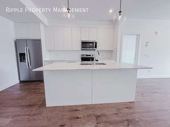 129 Copperstone Park SE, Calgary, AB T2Z 5E3