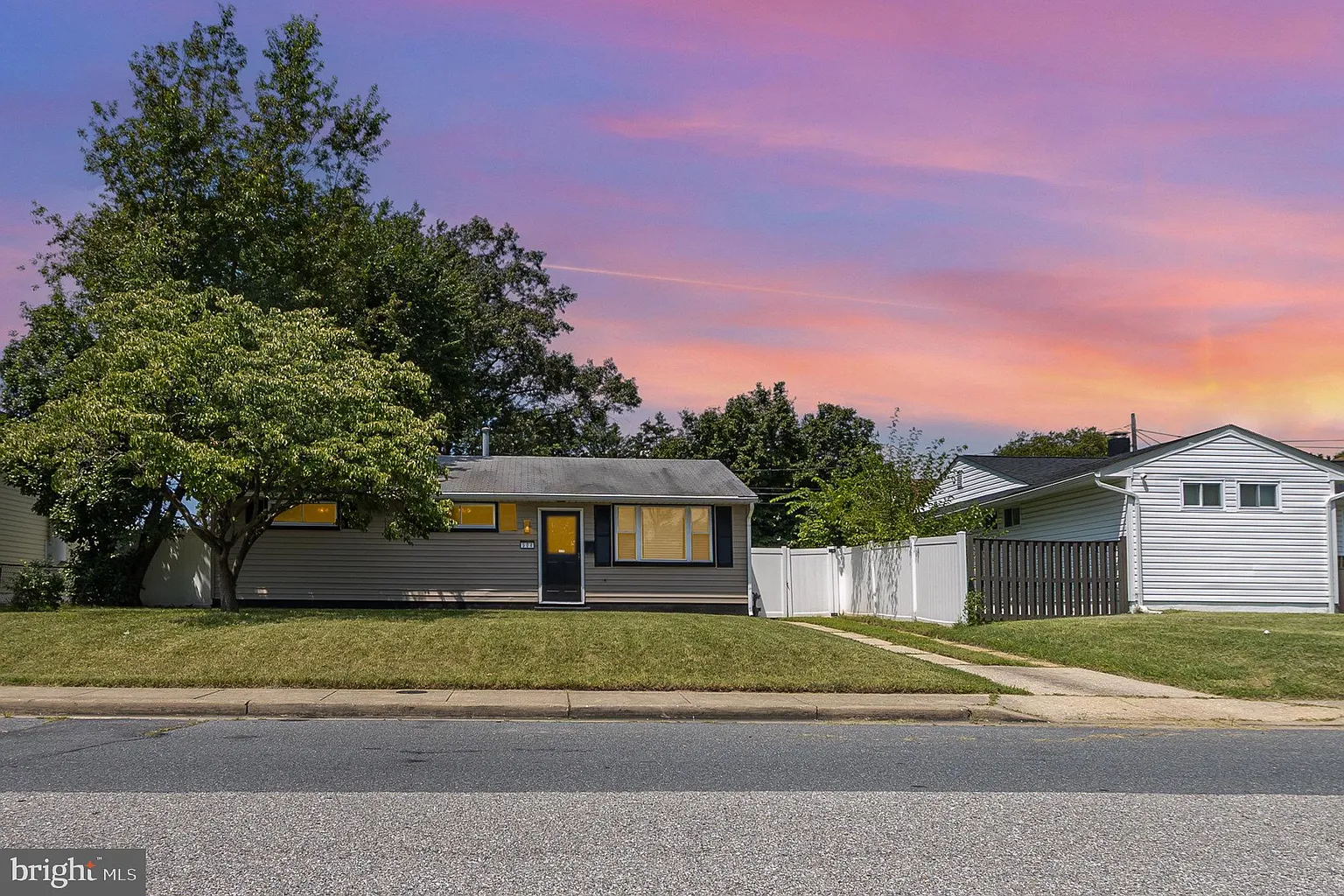 504 Hamlen Rd photo 1