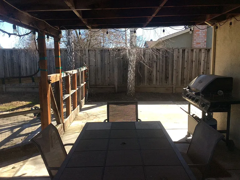 5248 Felicia Ave — Photo 11