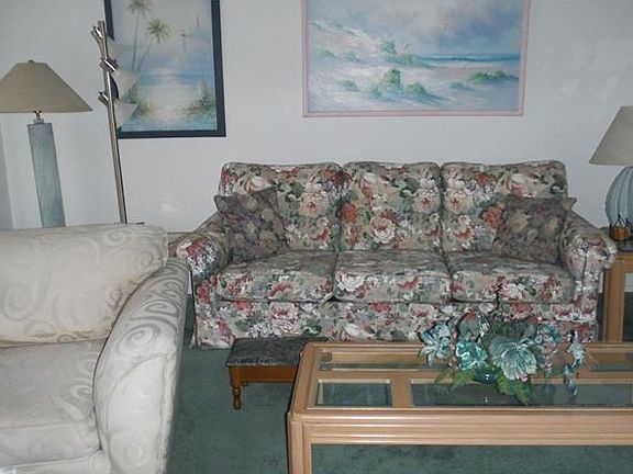 3rd image of 2458 Columbia Dr APT 34