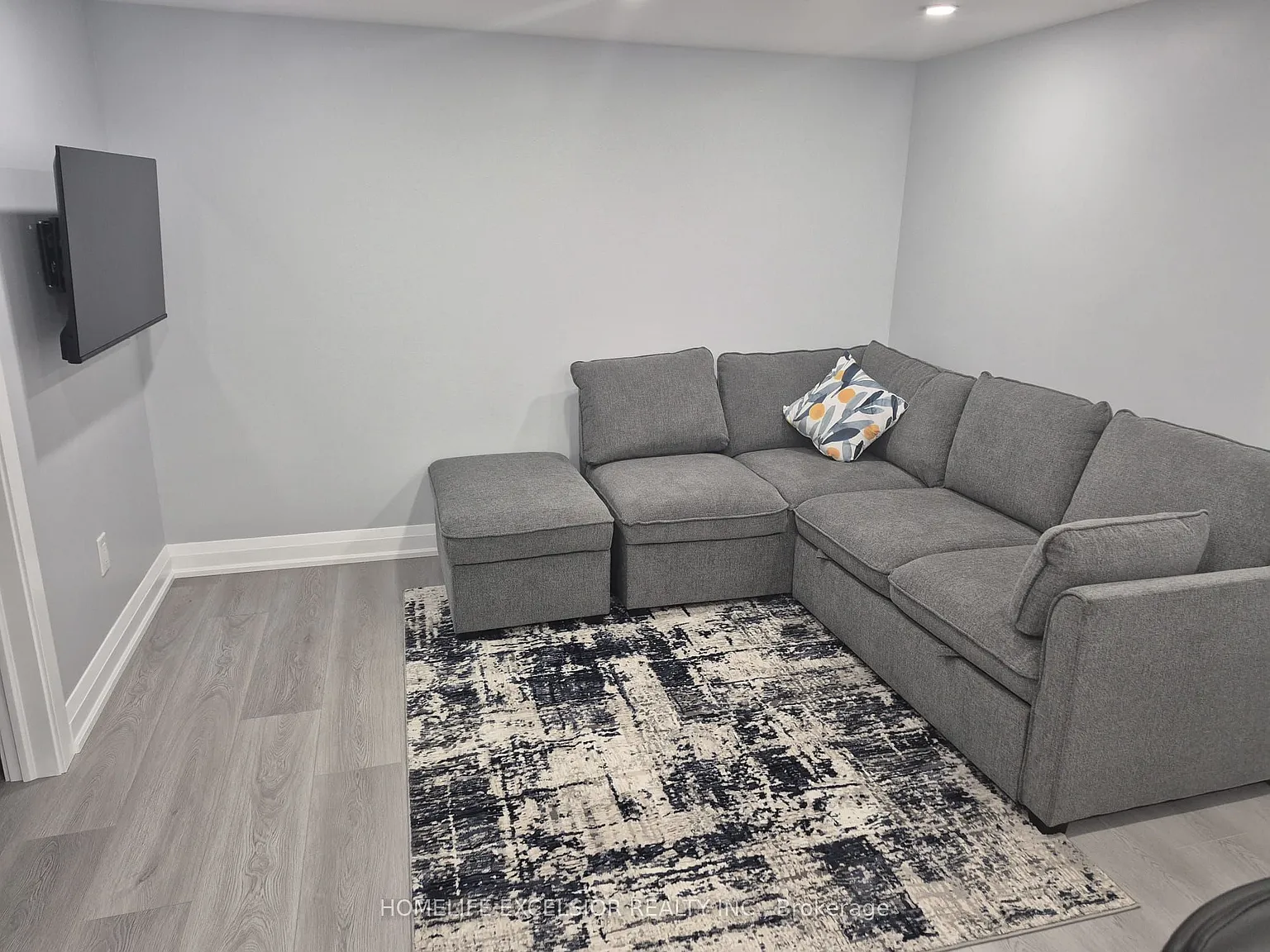 4 bed, $2,000 — Photo 3