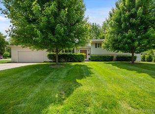 1410 North St, Geneva, IL 60134