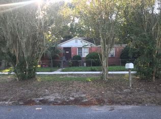 1000 Lake Forest Blvd, Jacksonville, FL 32208