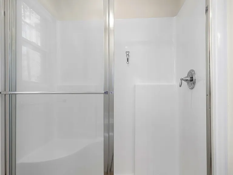 900 Curlew Cir — Photo 33