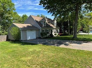 14 Sycamore Dr, Coventry, RI 02816