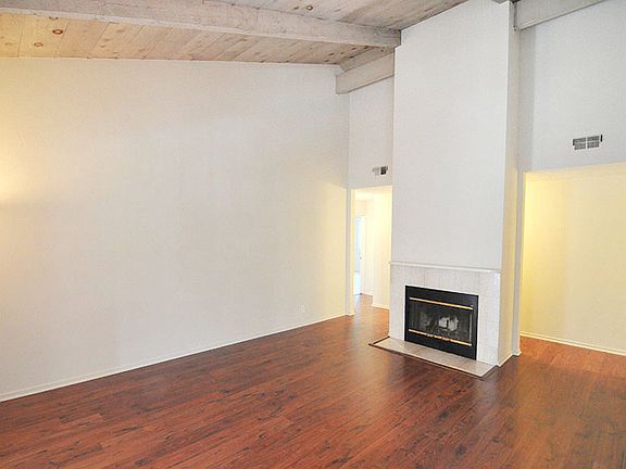 2nd image of 135 Acalanes Dr APT 12