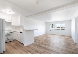 5257 Willowcrest Ave, North Hollywood, CA 91601