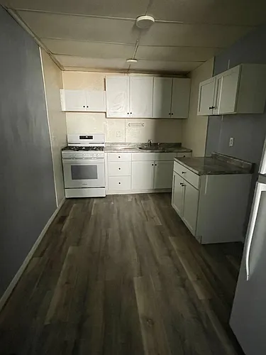 915 W Powers St #1 Photo 1