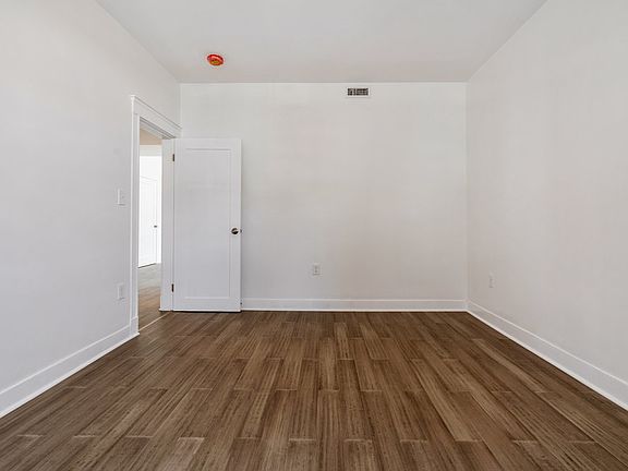 4th image of 82 Ballou Ave APT 3