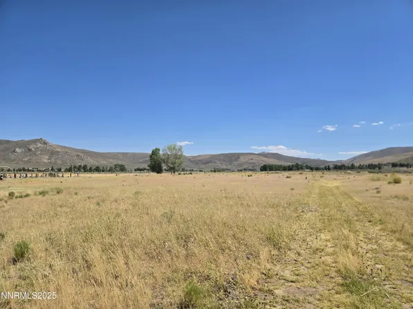 40 Cowhide Cir, Reno, NV 89508