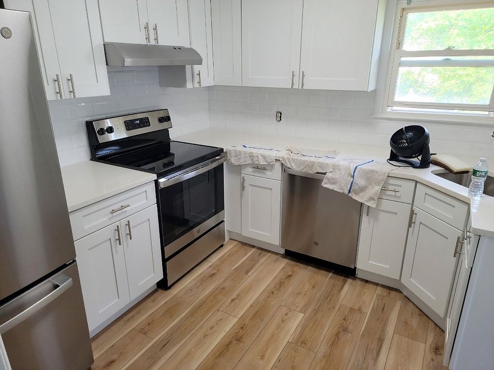 1st image of 1633 Hunter St #2