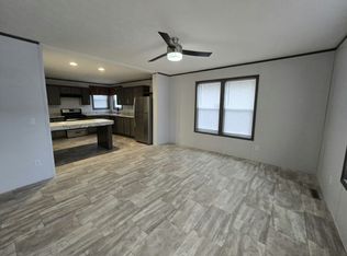 110 111th Sq NE #140, Minneapolis, MN 55434