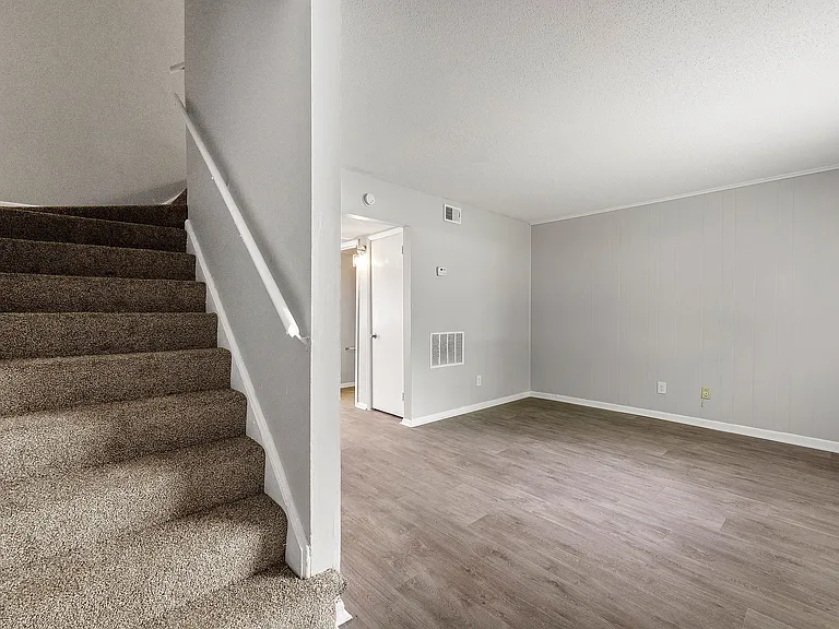 Northgate Townhomes — Photo 11