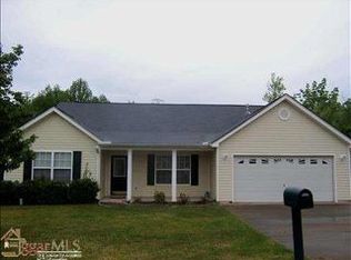 220 Rivers Edge Dr, Easley, SC 29642