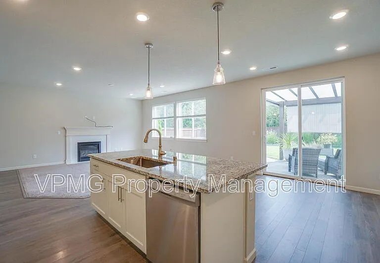 11603 NE 138th Ave — Photo 17